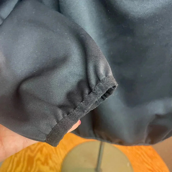 New Balance women’s black 1/4 zip with polyester hoody size large - Picture 4 of 9